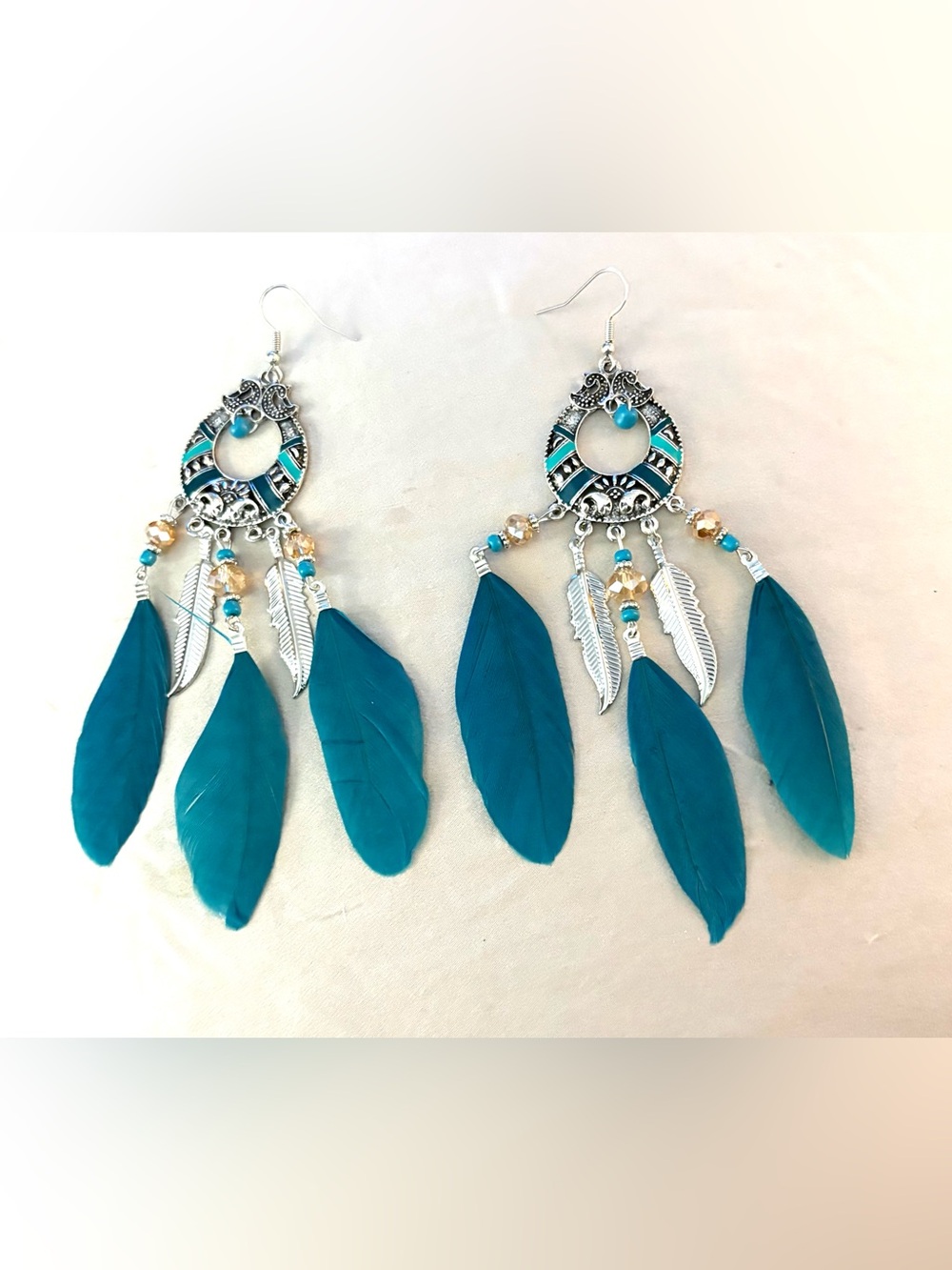 Bohemian Teal Feather Dangle Earrings. NWT.